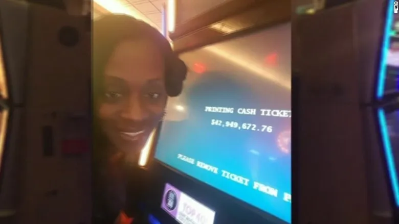 selfie with slot machine (ABC7)